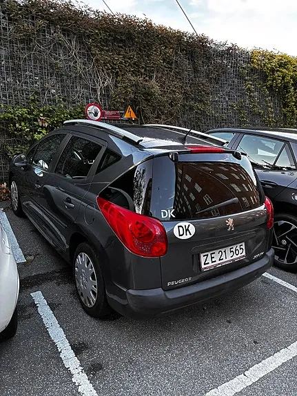 Peugeot 207 2008 photo 4