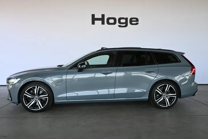 Volvo V60 2022 photo 3