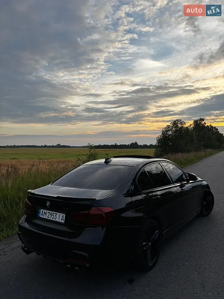 BMW 3 Series 2016 photo 4