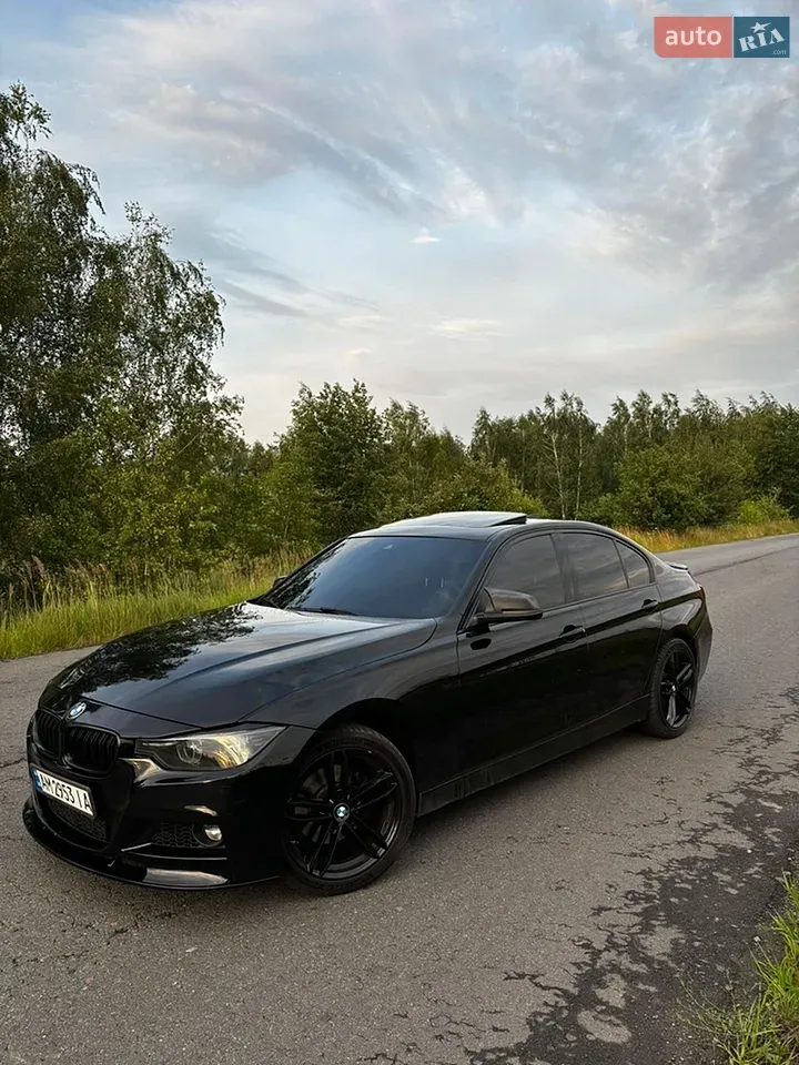 BMW 3 Series 2016 photo 2