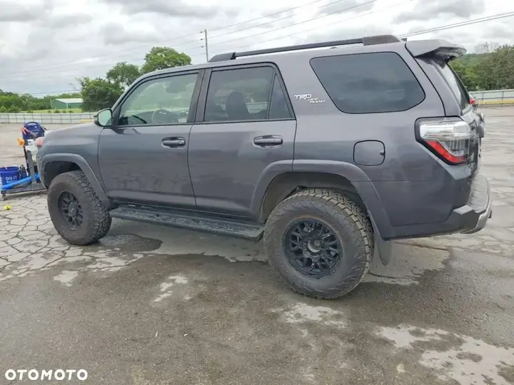 Toyota 4Runner 2021 photo 2