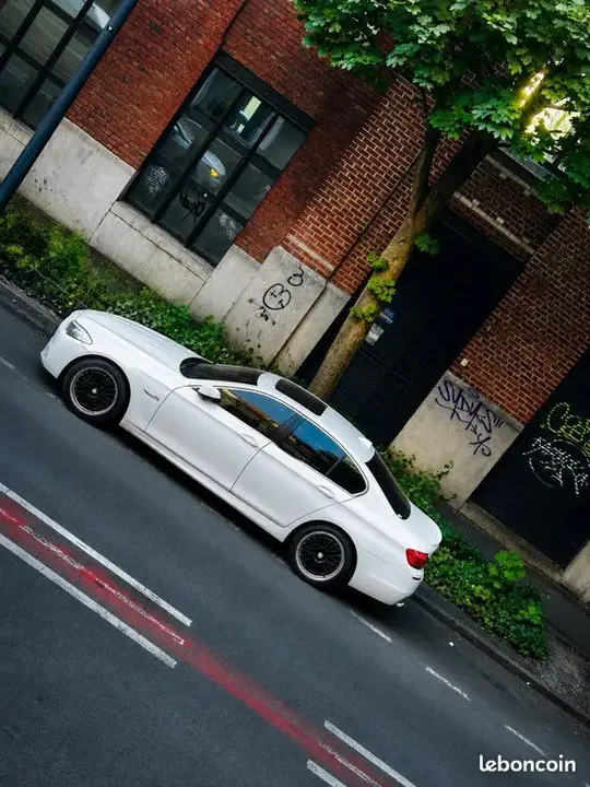 BMW Série 5 2010 photo 3