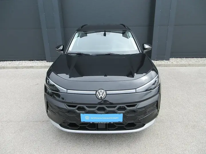 Volkswagen T-Roc Life 2026 photo 2