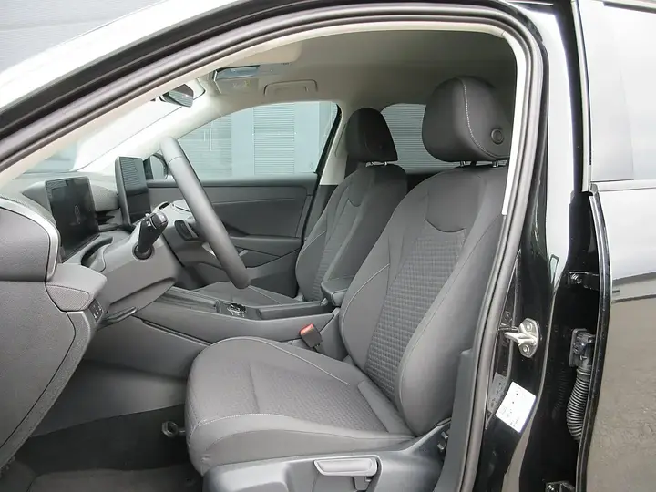 Volkswagen T-Roc Life 2026 photo 3
