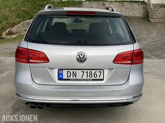 Volkswagen Passat 2012 photo 5