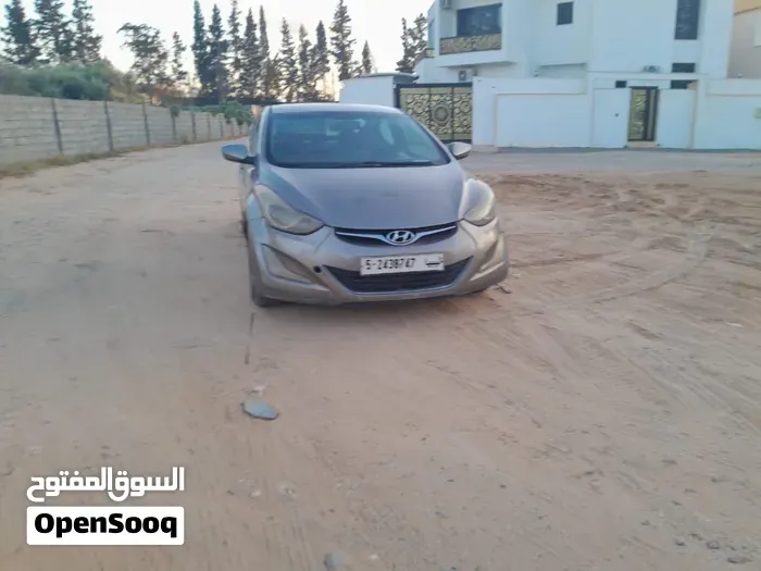 Hyundai Elantra 2015 photo 3