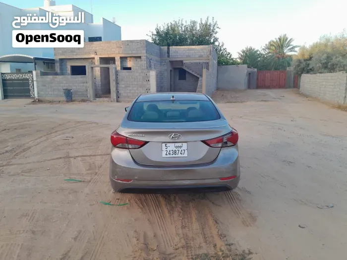 Hyundai Elantra 2015 photo 4