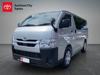Toyota Regius 2025 photo 4