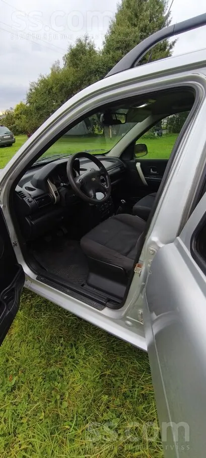 Land Rover Freelander 2005 photo 4