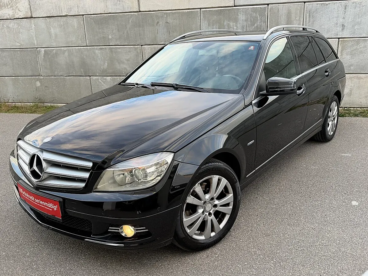 Mercedes-Benz C-Class 2011 photo 2