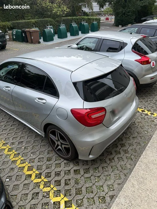 Mercedes-Benz Class A 2015 photo 2