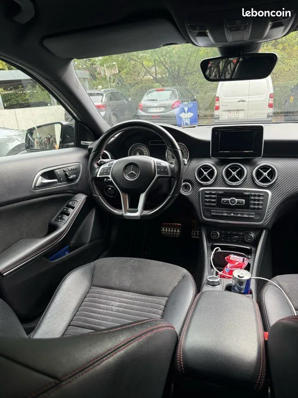 Mercedes-Benz Class A 2015 photo 3