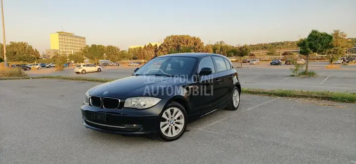 BMW 118 2011 photo 3