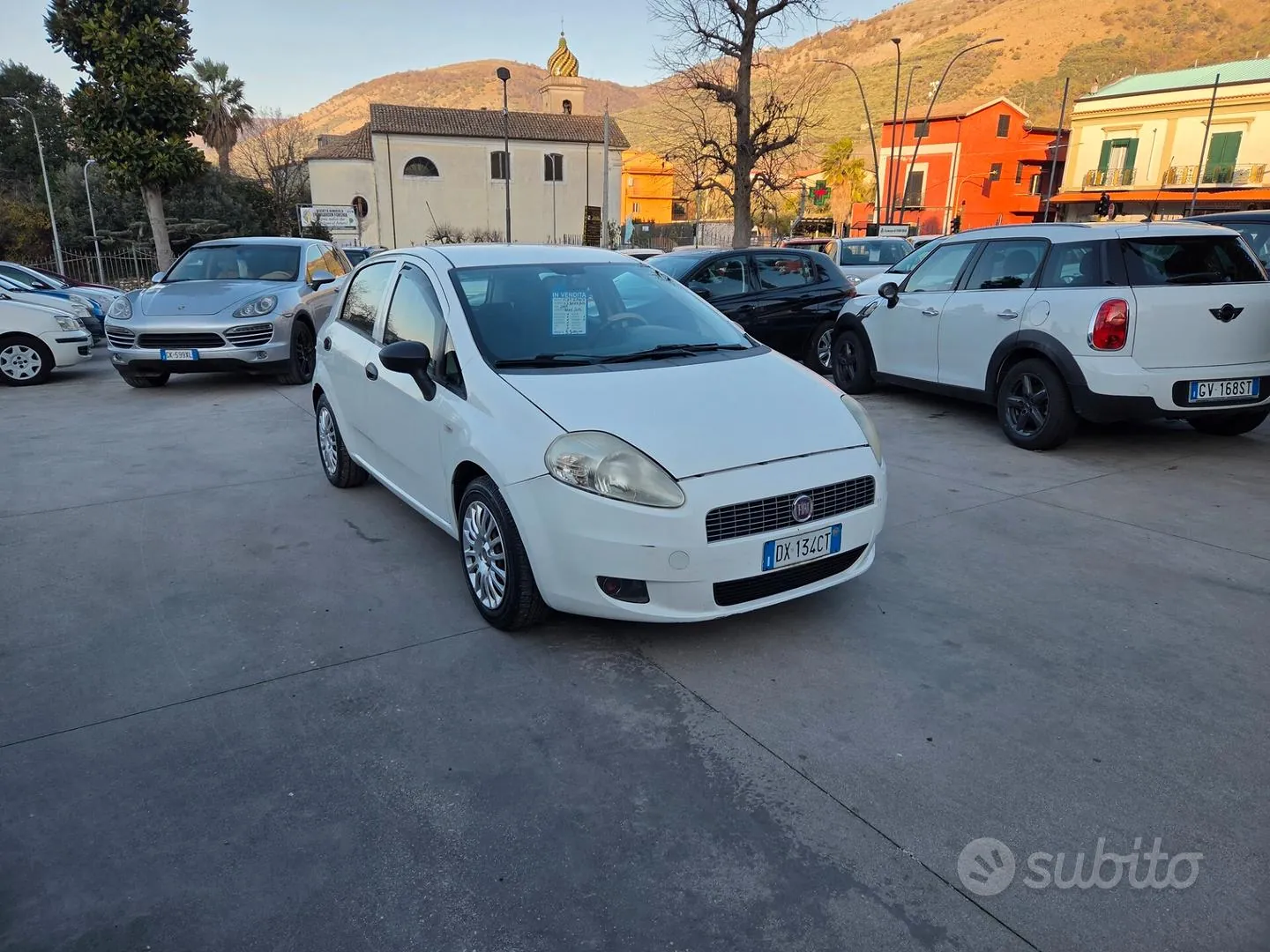 Fiat Grande Punto 2009 photo 2