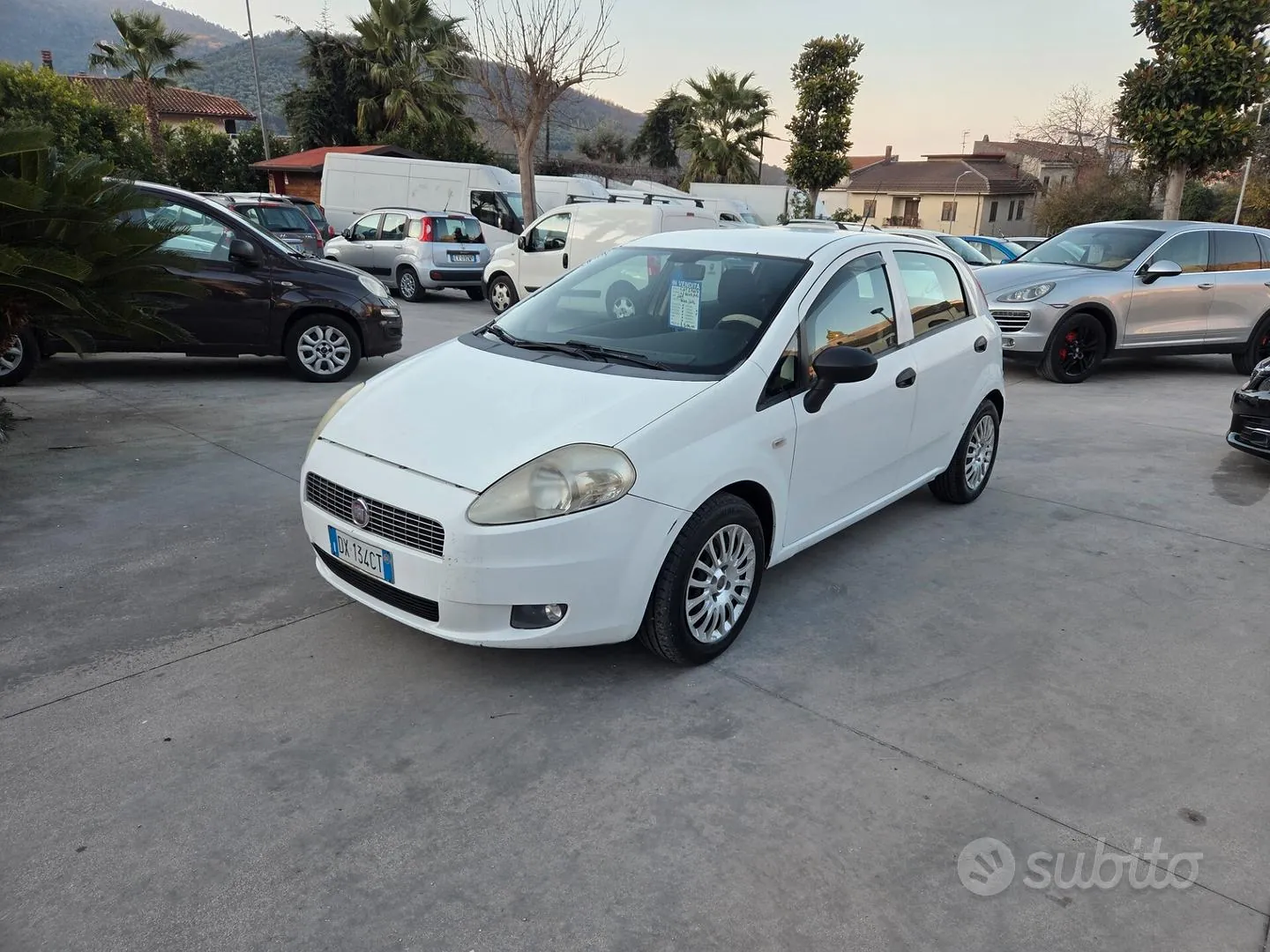 Fiat Grande Punto 2009 photo 5