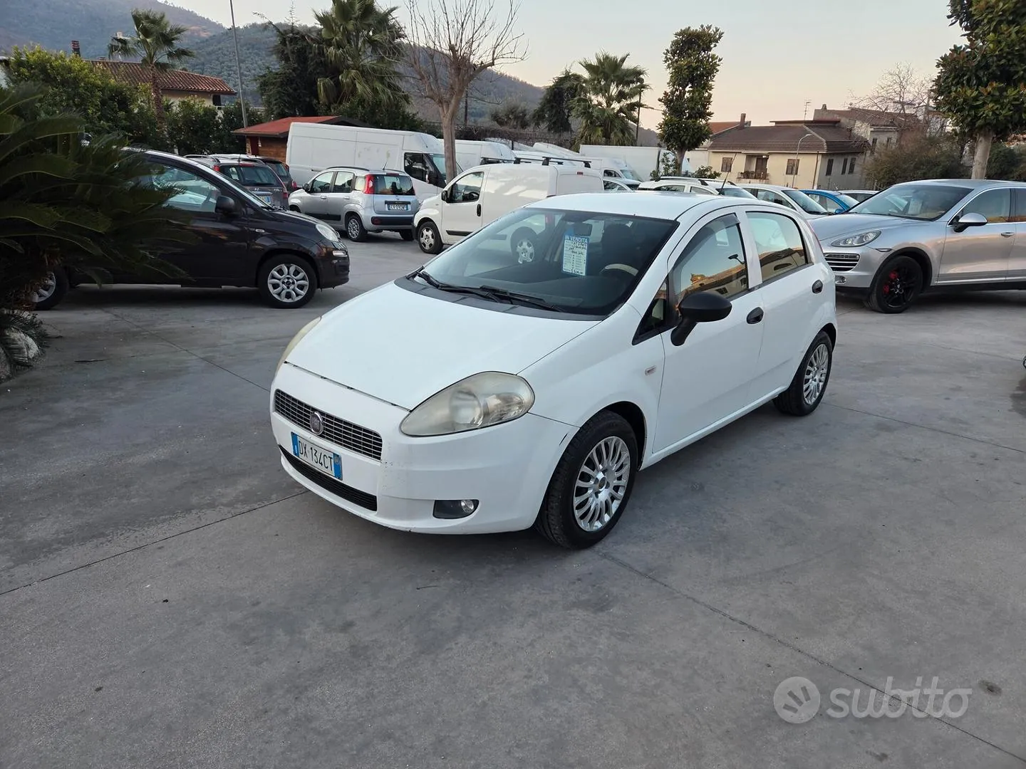 Fiat Grande Punto 2009 photo 4