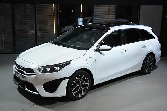 Kia Ceed 2023 photo 2
