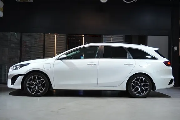 Kia Ceed 2023 photo 3