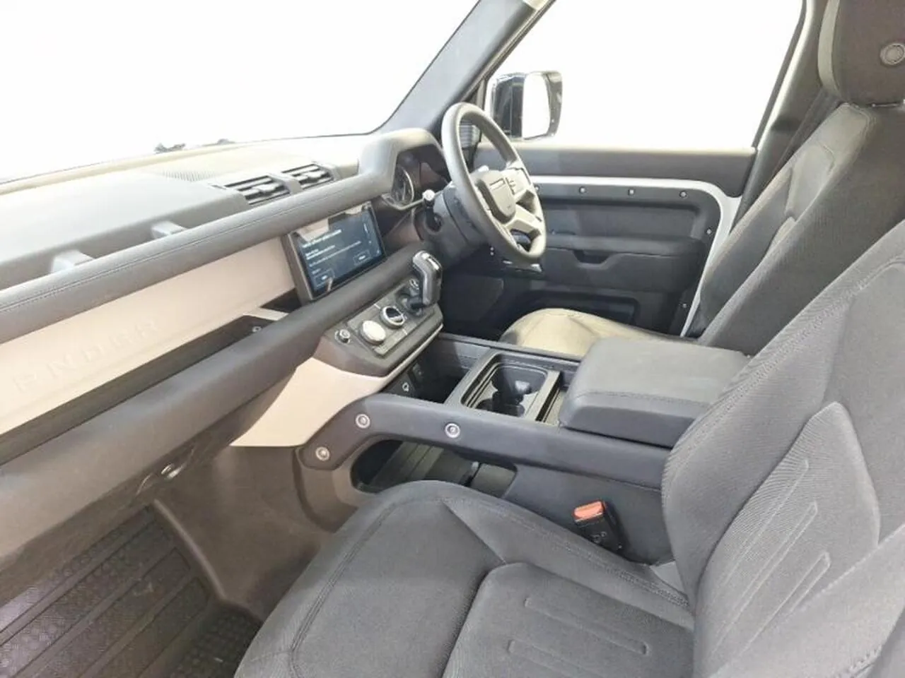 Land Rover Defender 110 2021 photo 5