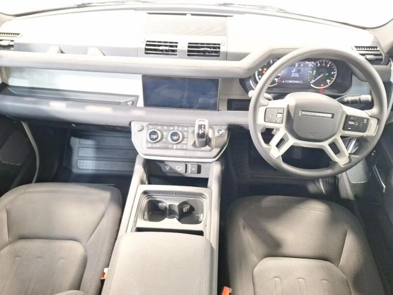 Land Rover Defender 110 2021 photo 3