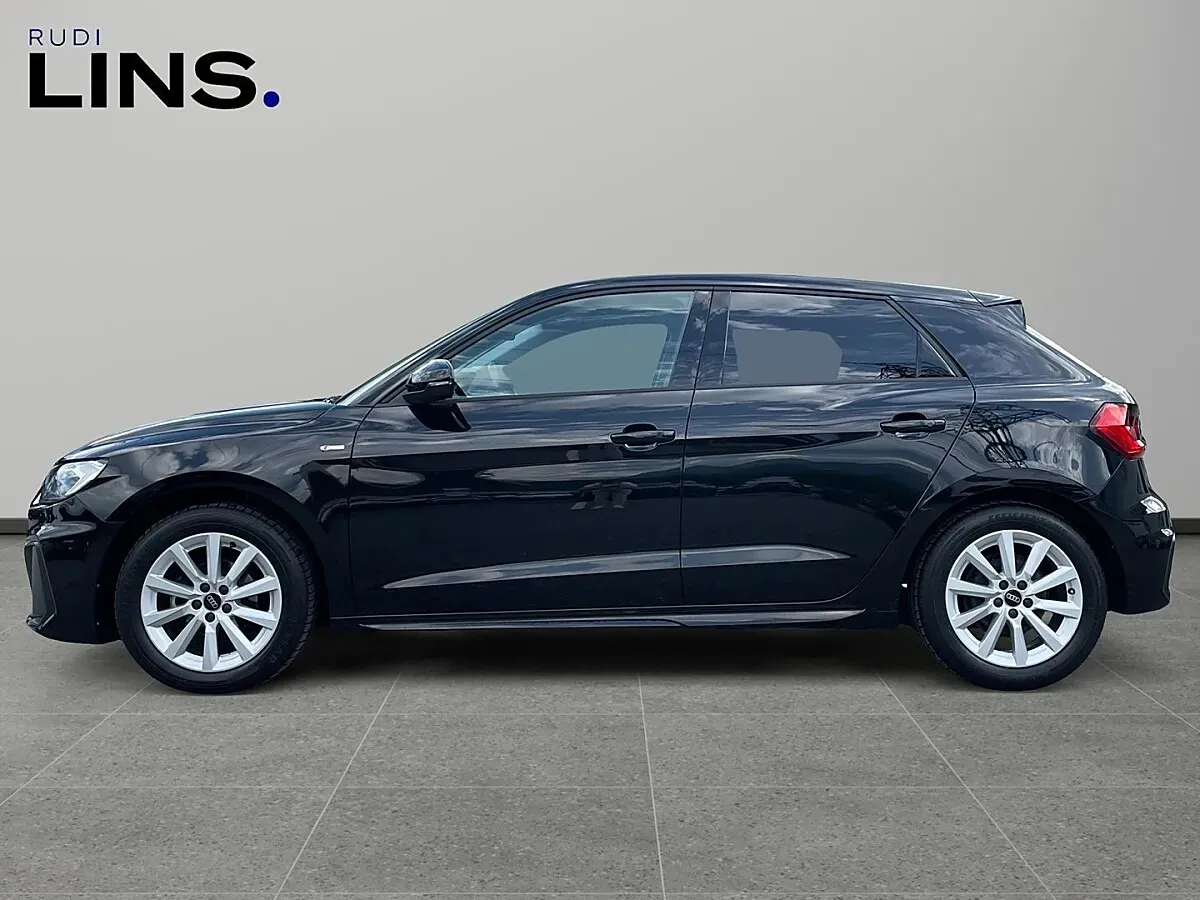 Audi A1 2025 photo 2