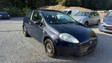 Fiat Punto 2009 photo 2
