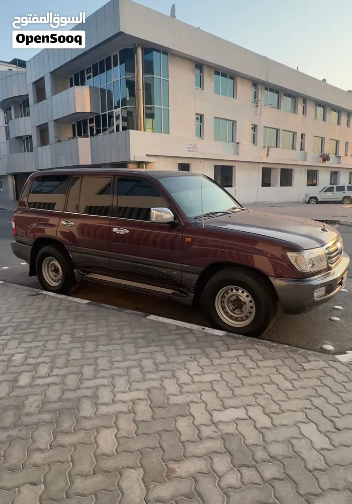 Toyota Land Cruiser 2002 photo 2