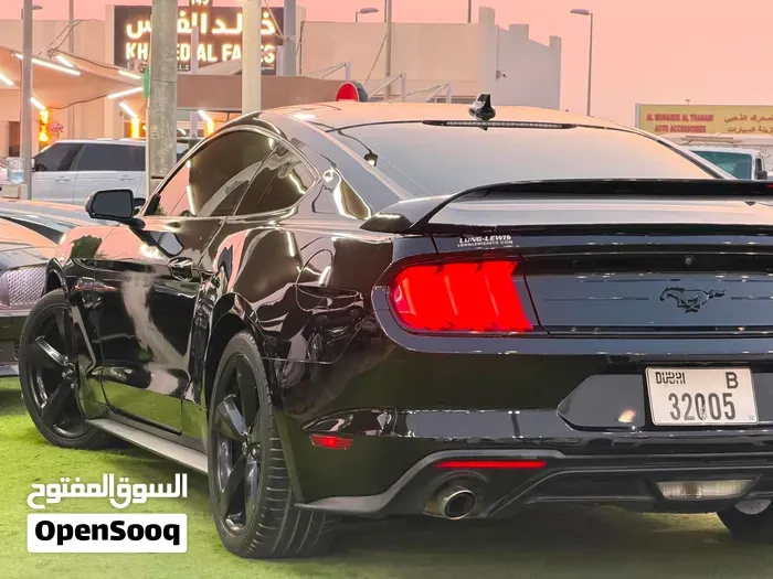Ford Mustang 2022 photo 3