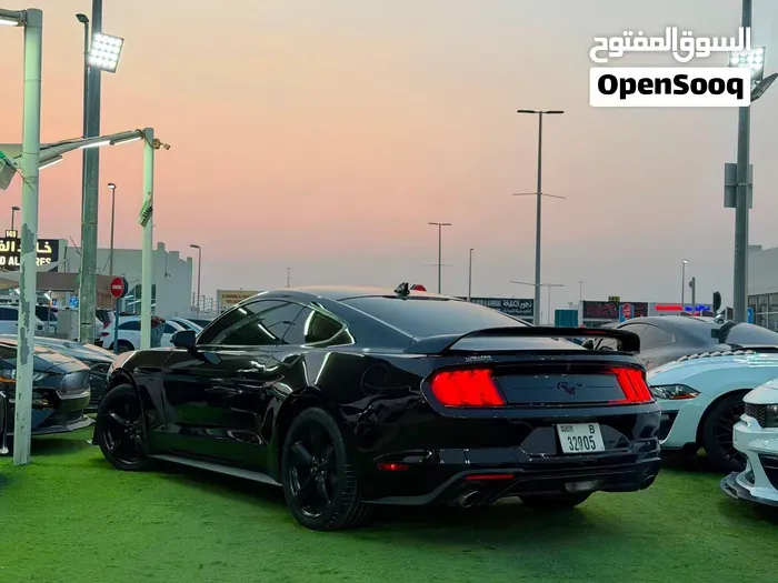 Ford Mustang 2022 photo 4