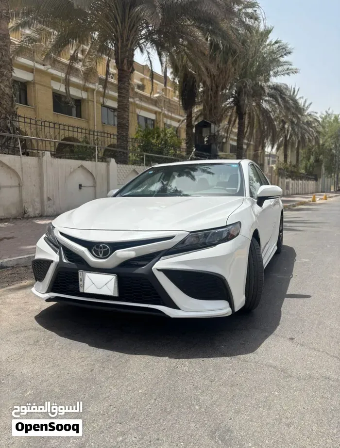 Toyota Camry 2024 photo 2
