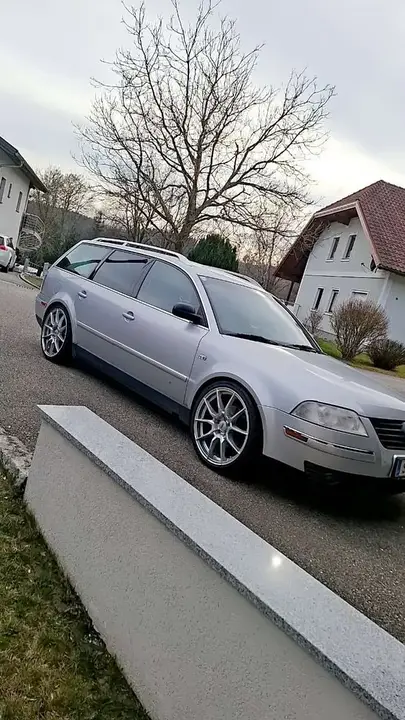 Volkswagen Passat 2001 photo 2