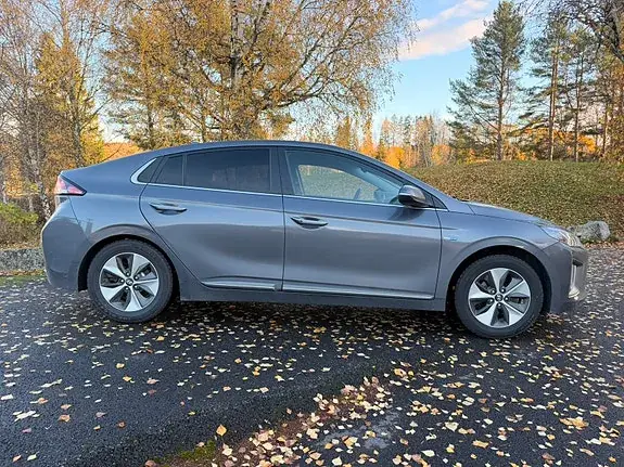 Hyundai Ioniq 2020 photo 2