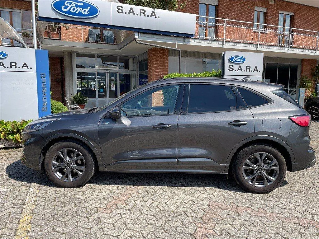 Ford Kuga 2023 photo 2