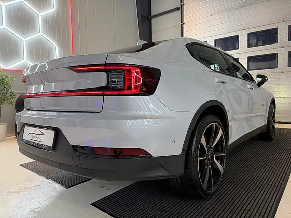 Polestar 2 2021 photo 5