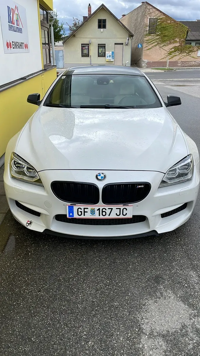 BMW 6 Series 2013 photo 2