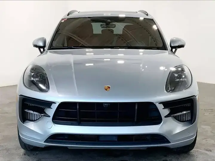 Porsche Macan 2021 photo 2