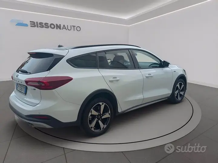Ford Focus 2023 photo 5