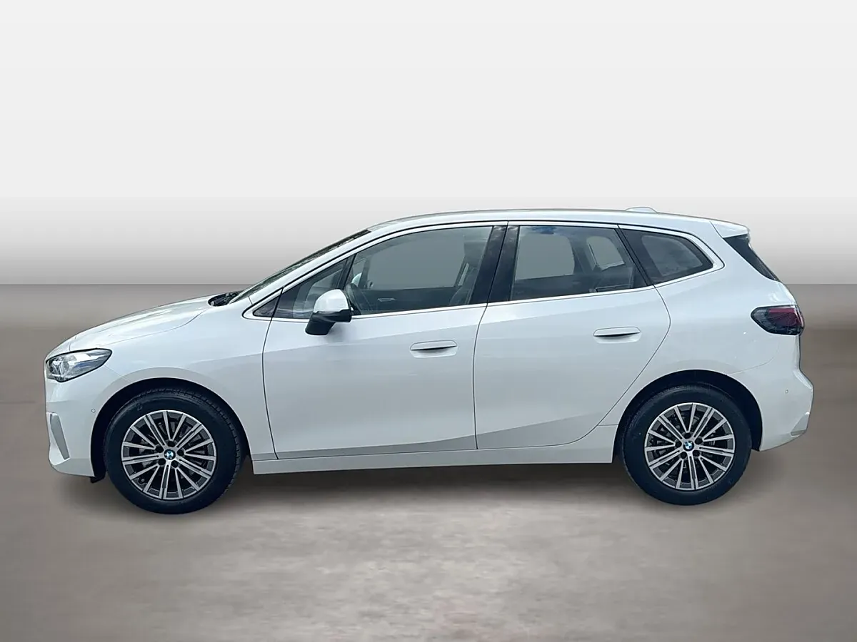 BMW 2 Series Gran Tourer 2023 photo 2