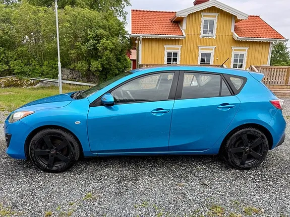 Mazda 3 2010 photo 3