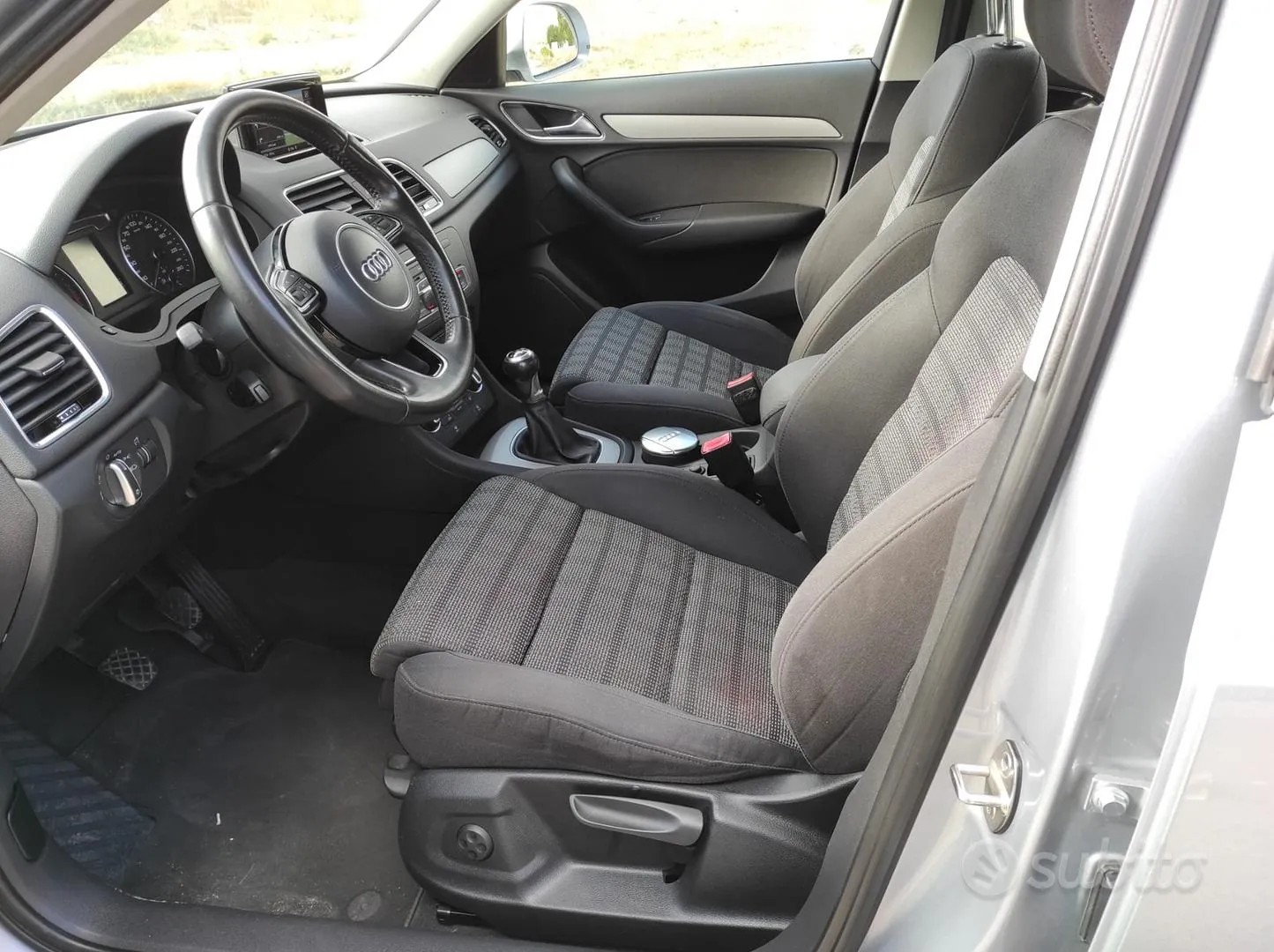 Audi Q3 2015 photo 3