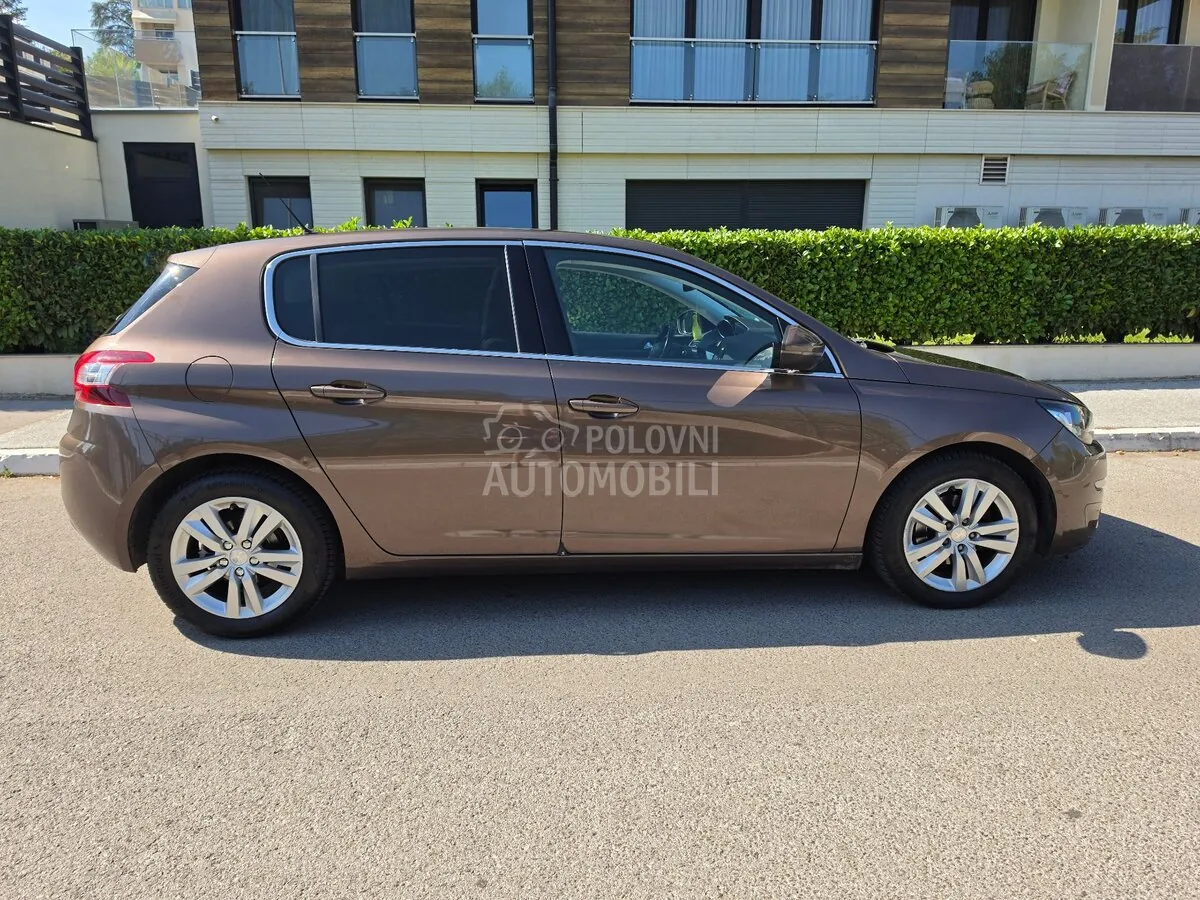 Peugeot 308 2015 photo 3