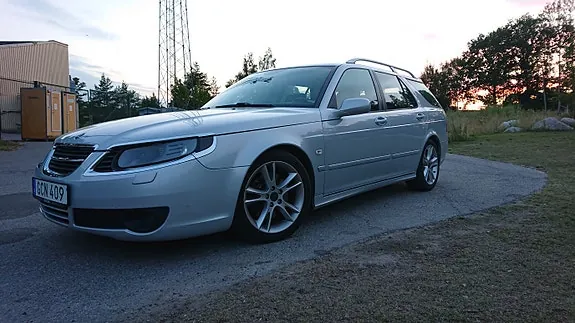 Saab 9-5 2008 photo 2