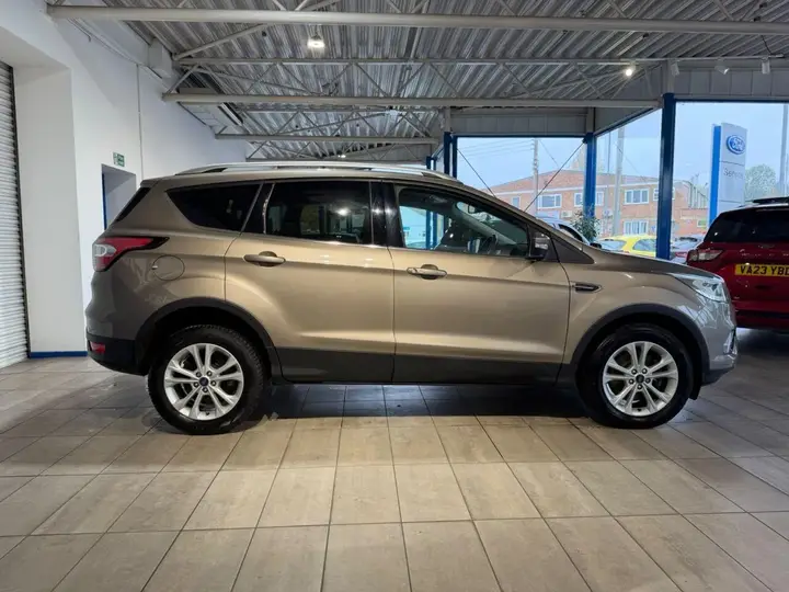 Ford Kuga 2019 photo 3