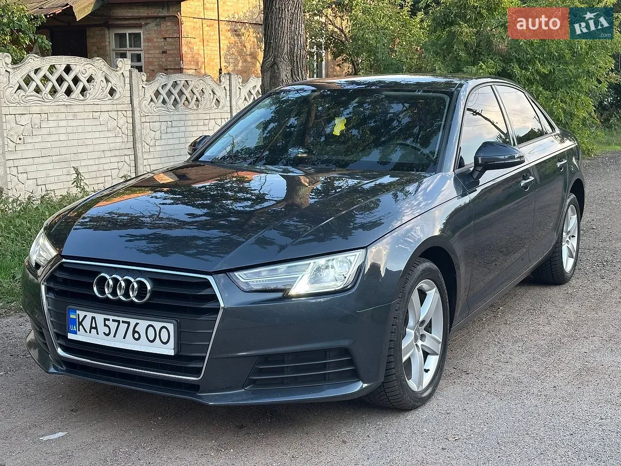 Audi A4 2018 photo 3