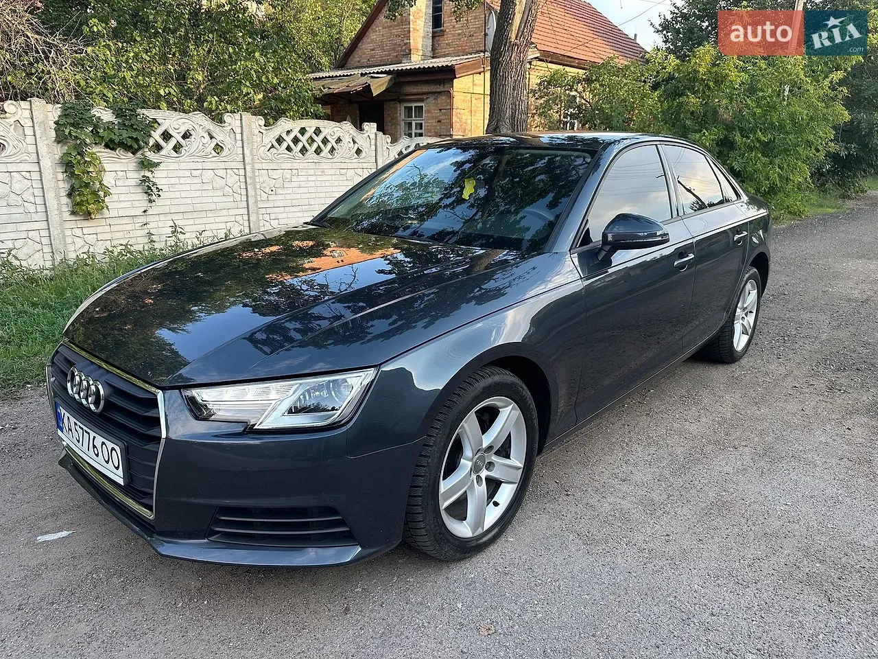 Audi A4 2018 photo 5