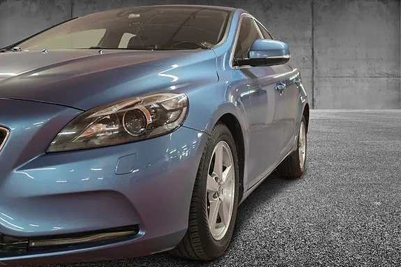 Volvo V40 2015 photo 4