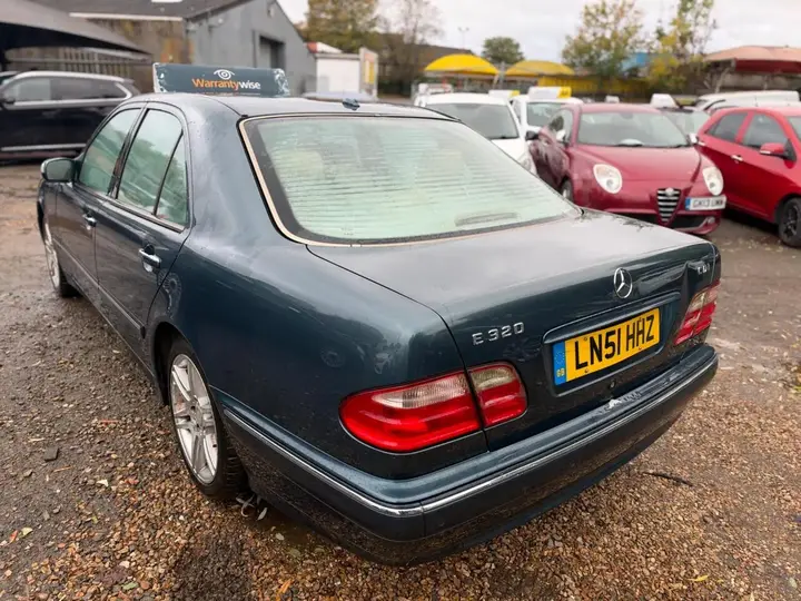 Mercedes-Benz E-Class 2001 photo 3