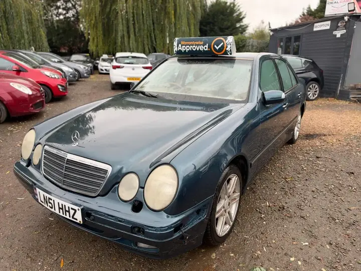 Mercedes-Benz E-Class 2001 photo 5