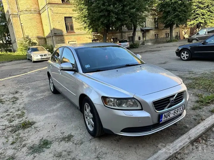 Volvo S40 2009 photo 3
