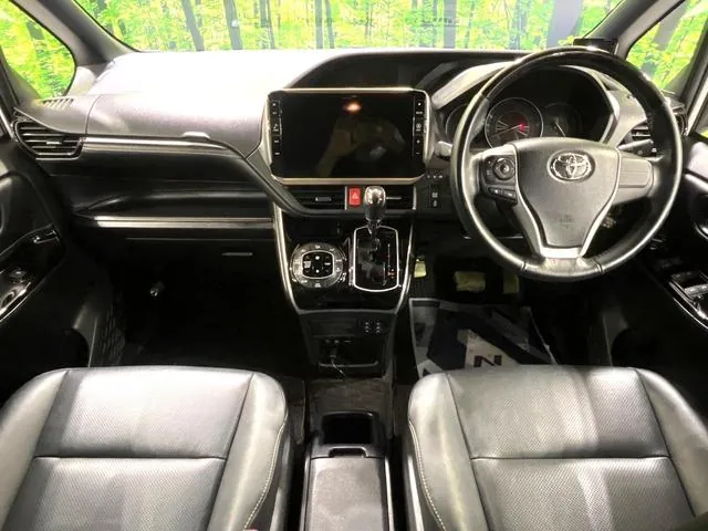 Toyota Esquire 2017 photo 2